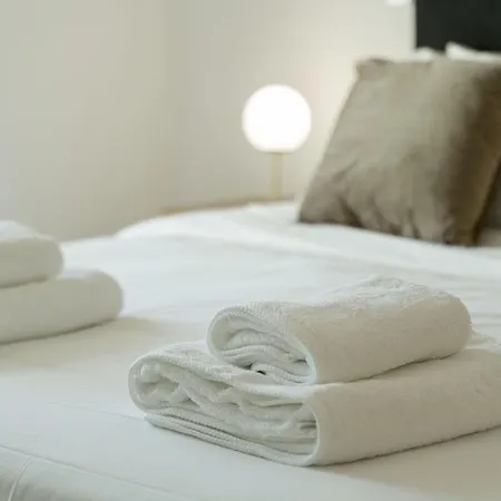 Blue Pearl Cosy لاغوس